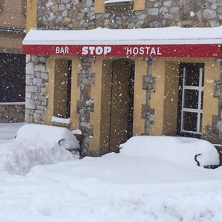 Готель Hostal Bar Stop Velilla del Rio Carrion Екстер'єр фото